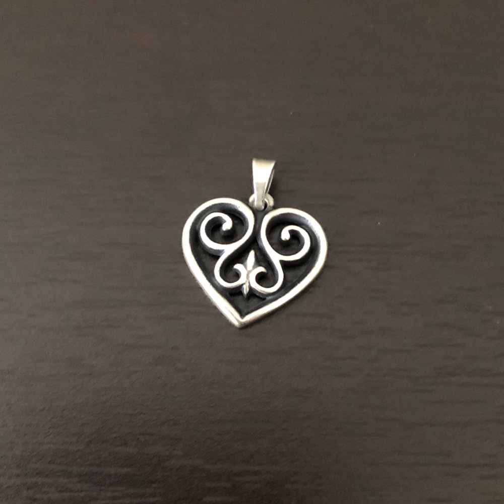 James Avery Retired Heart Pendant - image 1